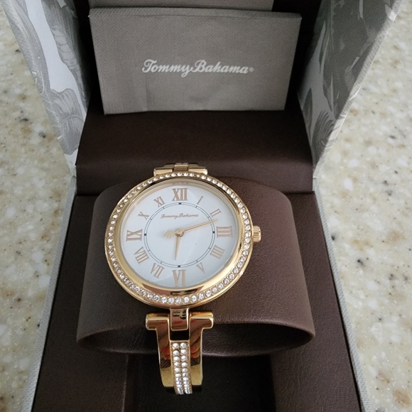 πRhinestone Rose Gold Bangle Watch π - Picture 5 of 11